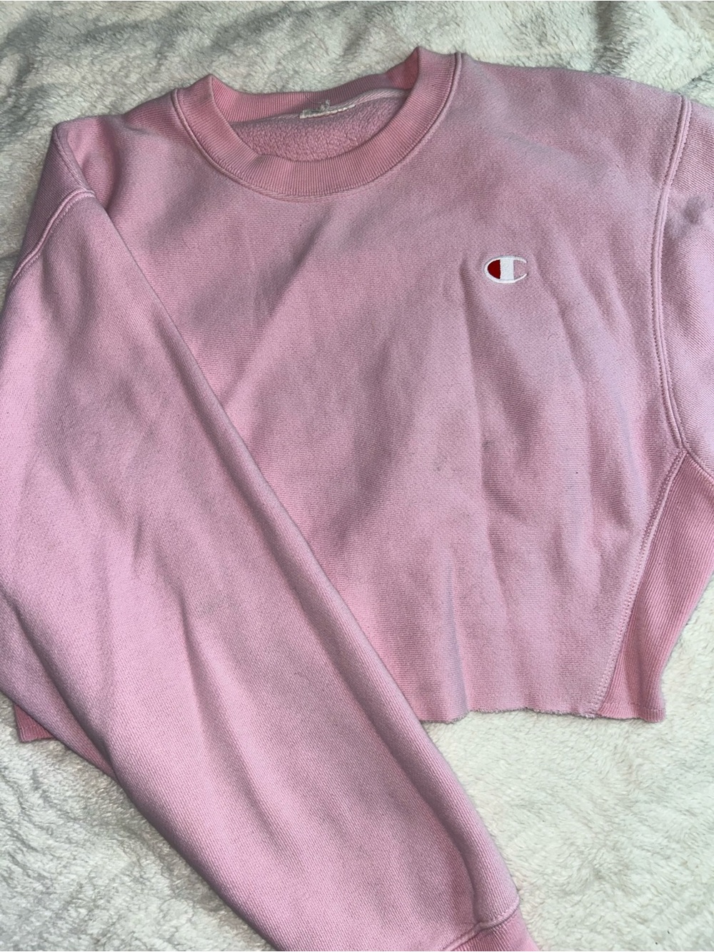 Champion Light Pink Cropped Crew Sweatshirt with Logo